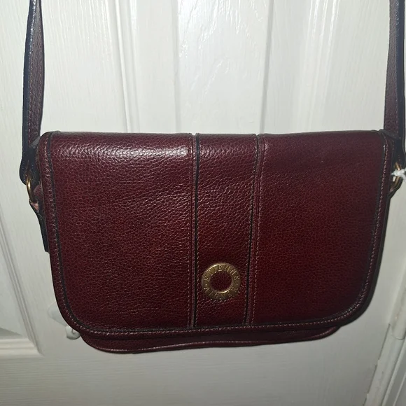 Vintage Aigner Elegant Burgundy Leather Crossbody Bag - Picture 2 of 11